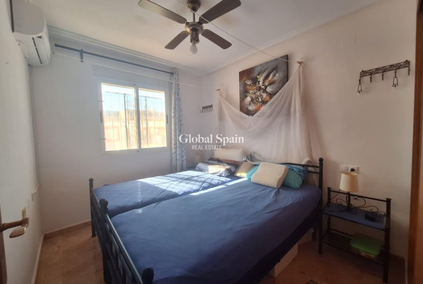 Venta - APARTAMENTO -
TORREVIEJA - El limonar