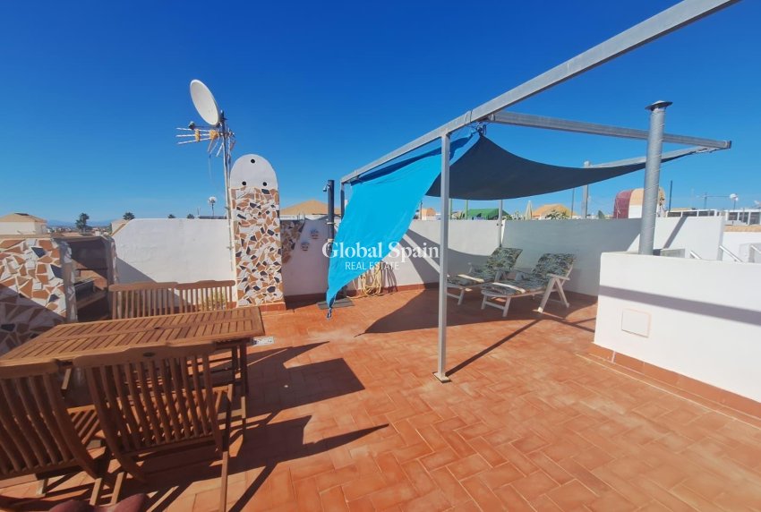 Venta - APARTAMENTO -
TORREVIEJA - El limonar