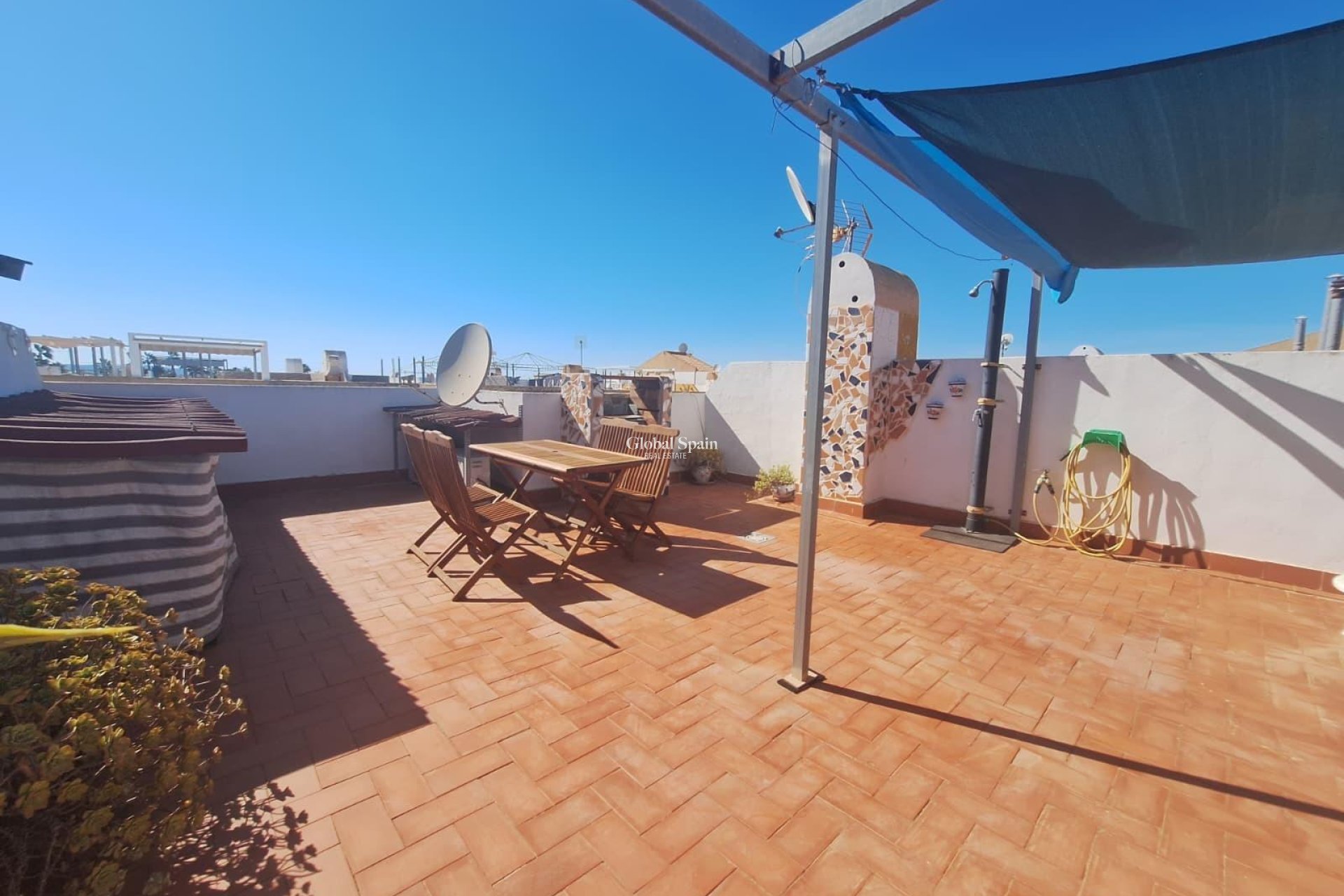 Venta - APARTAMENTO -
TORREVIEJA - El limonar