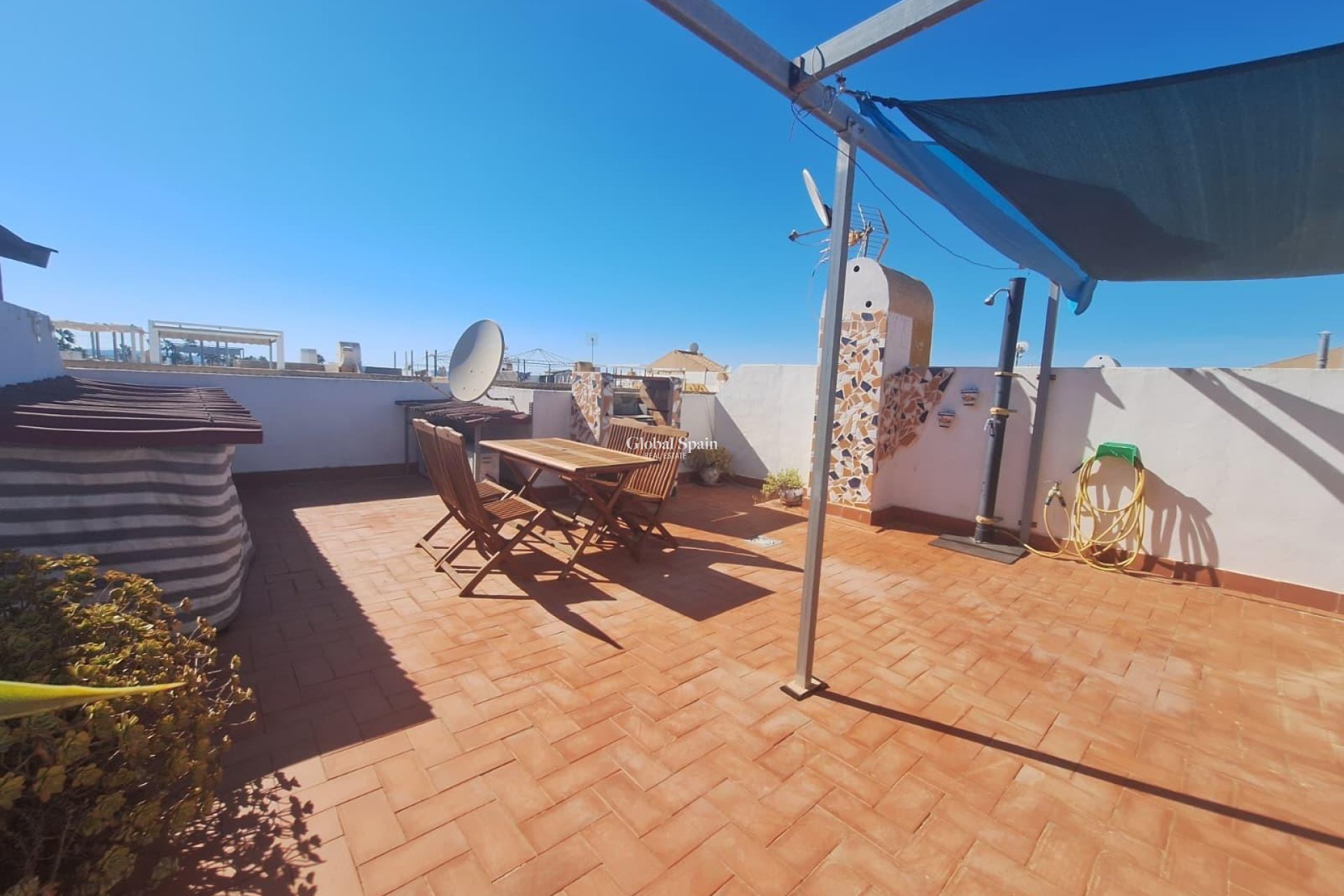 Venta - APARTAMENTO -
TORREVIEJA - El limonar