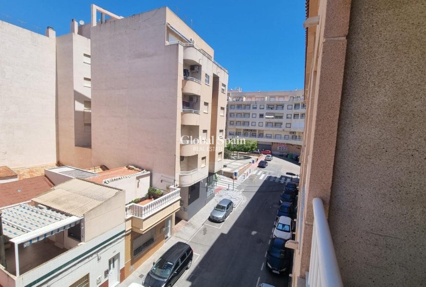 Venta - APARTAMENTO -
TORREVIEJA - El molino