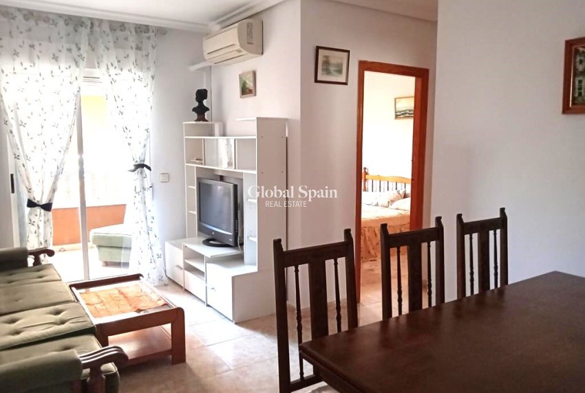 Venta - APARTAMENTO -
TORREVIEJA - El molino