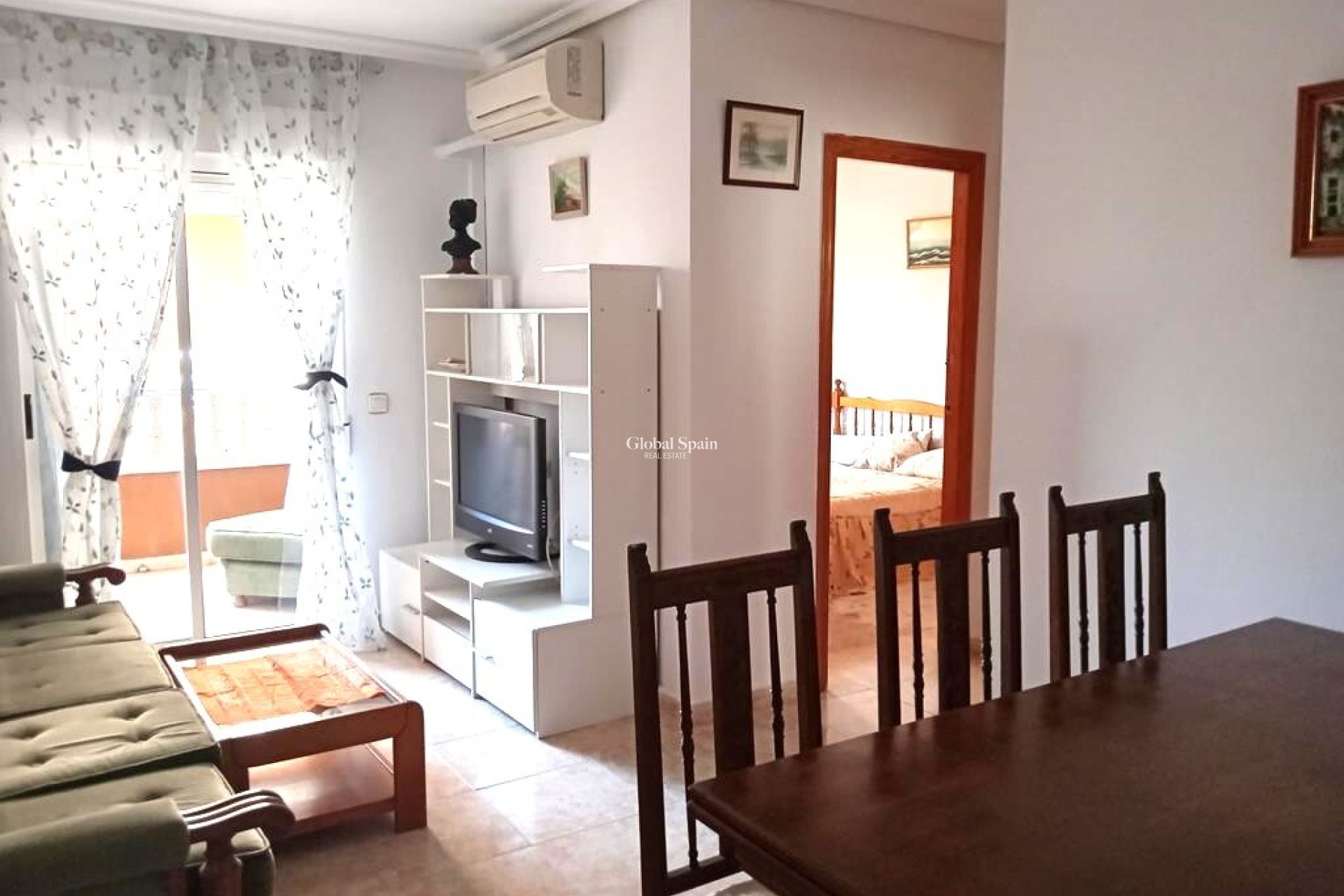 Venta - APARTAMENTO -
TORREVIEJA - El molino