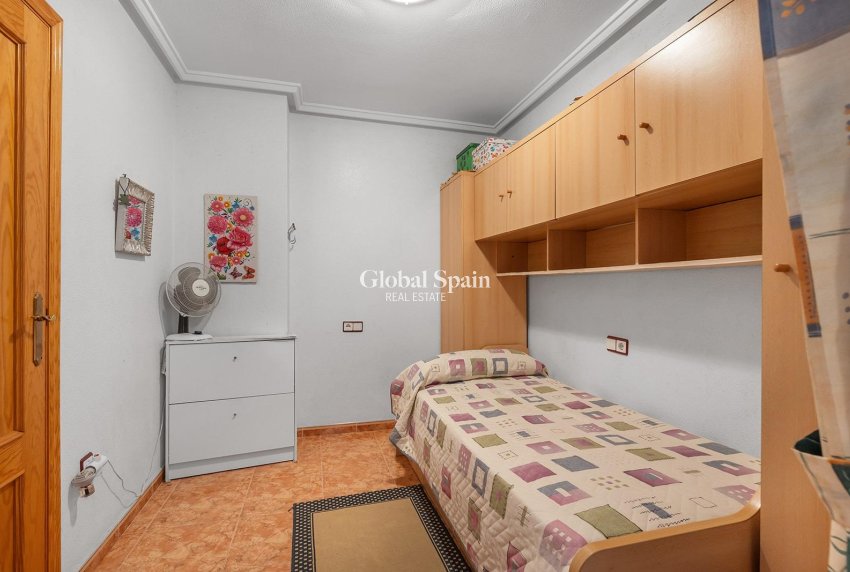 Venta - Apartamento -
TORREVIEJA - Estacion de autobuses