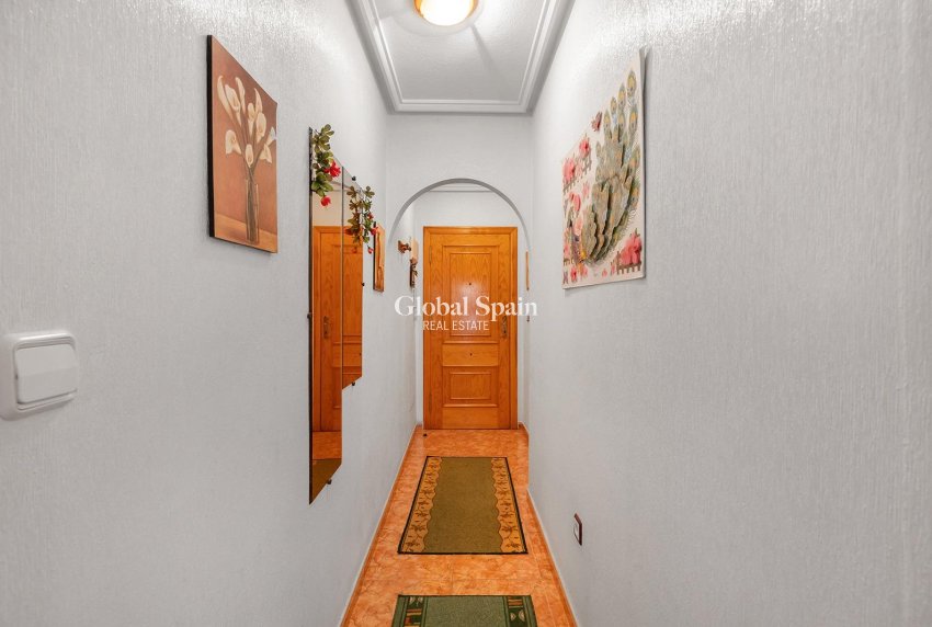 Venta - Apartamento -
TORREVIEJA - Estacion de autobuses