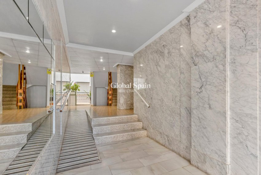 Venta - Apartamento -
TORREVIEJA - Estacion de autobuses