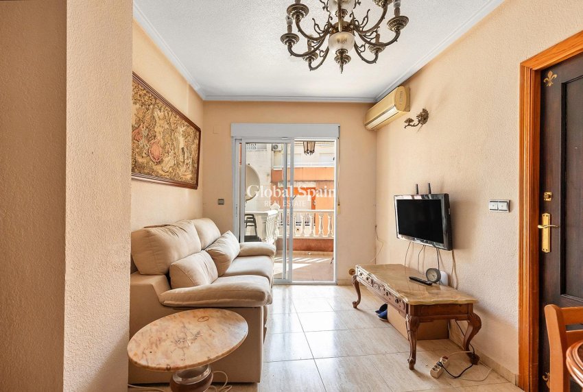 Venta - Apartamento -
TORREVIEJA - Estacion de autobuses