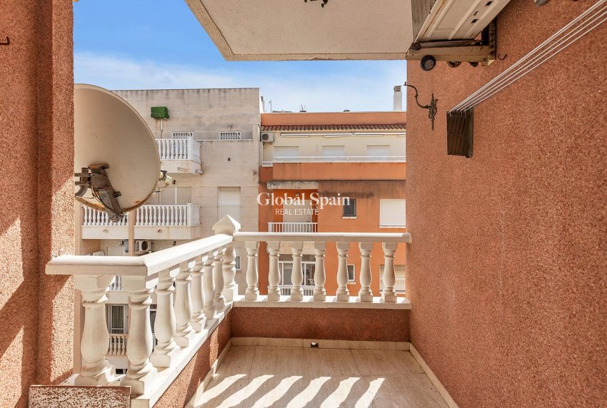 Venta - Apartamento -
TORREVIEJA - Estacion de autobuses