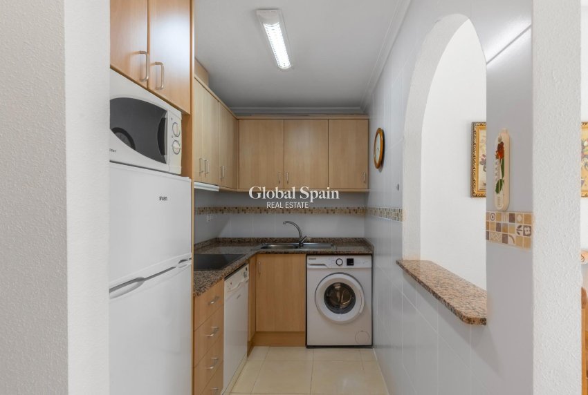 Venta - Apartamento -
TORREVIEJA - Estacion de autobuses