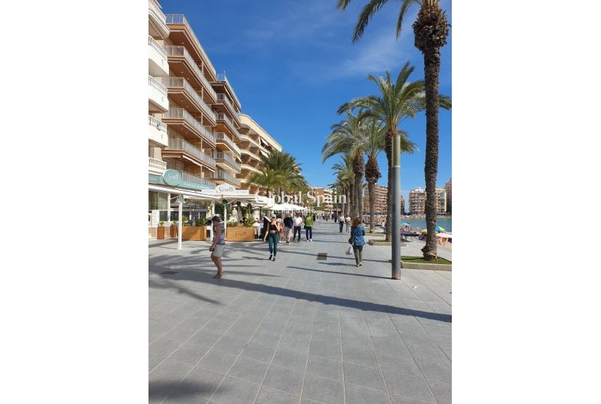 Venta - APARTAMENTO -
TORREVIEJA - Estacion de autobuses