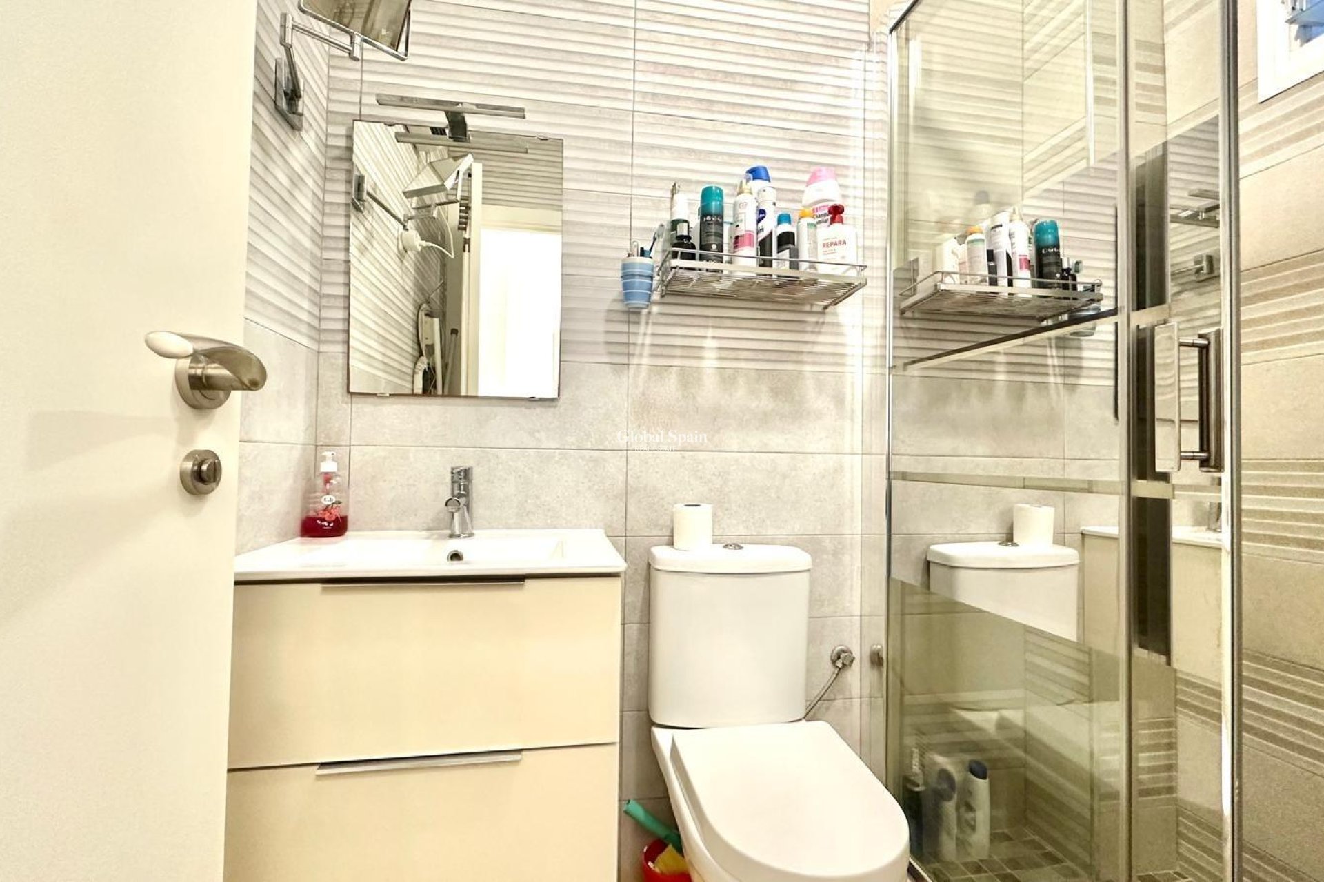 Venta - APARTAMENTO -
TORREVIEJA - Estacion de autobuses