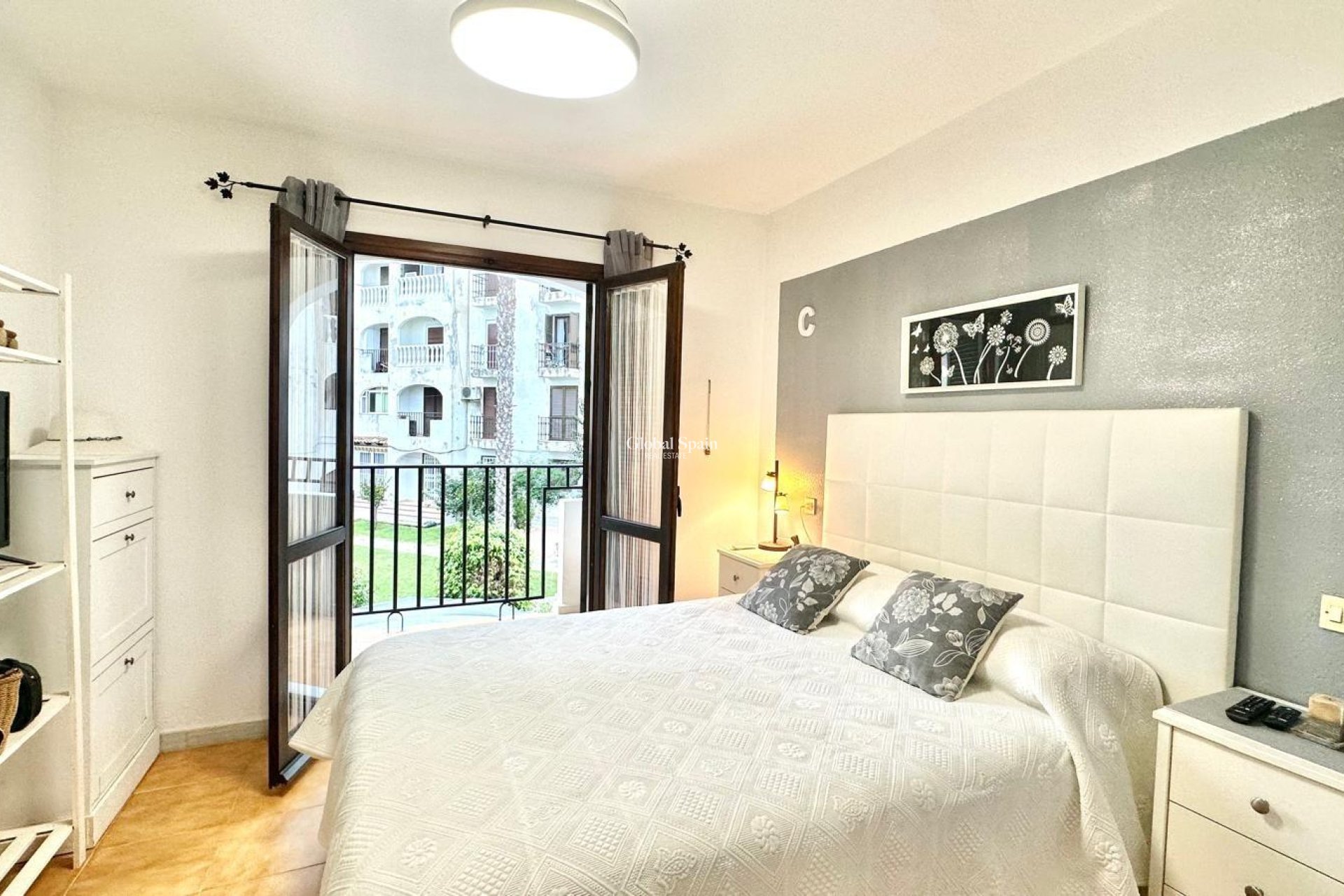 Venta - APARTAMENTO -
TORREVIEJA - Estacion de autobuses