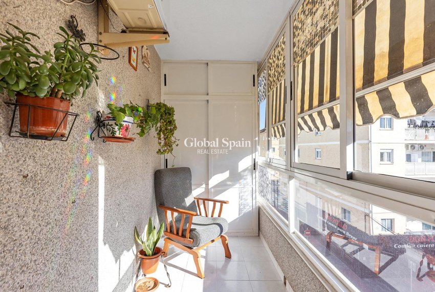 Venta - APARTAMENTO -
TORREVIEJA - Estacion de autobuses