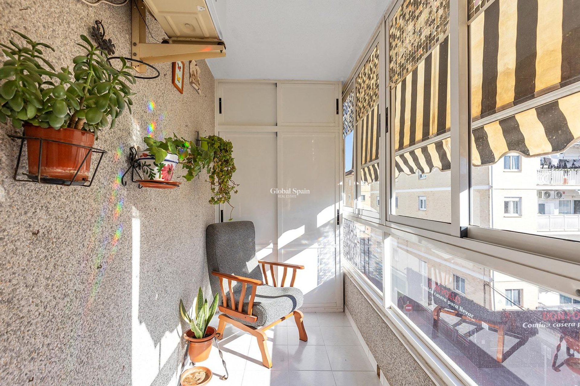 Venta - APARTAMENTO -
TORREVIEJA - Estacion de autobuses