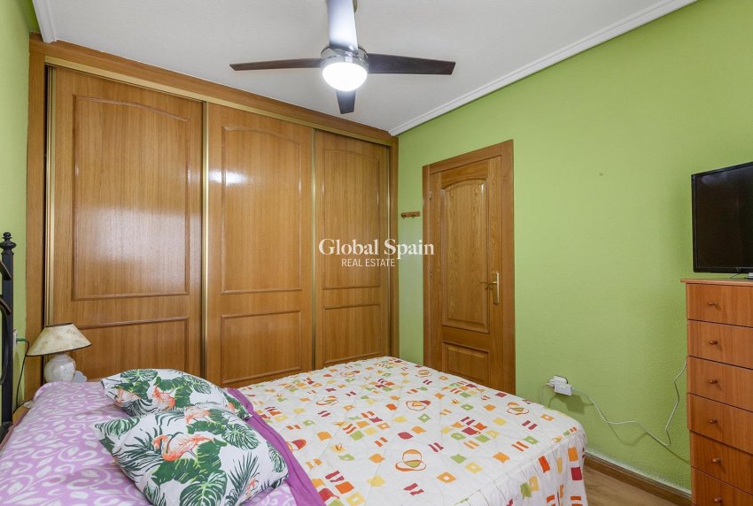 Venta - APARTAMENTO -
TORREVIEJA - Estacion de autobuses