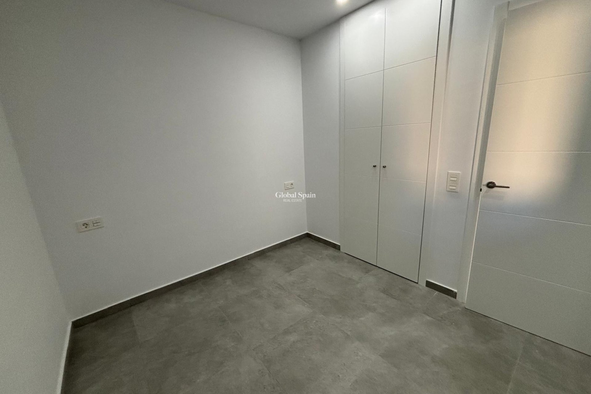 Venta - APARTAMENTO -
TORREVIEJA - Estacion de autobuses