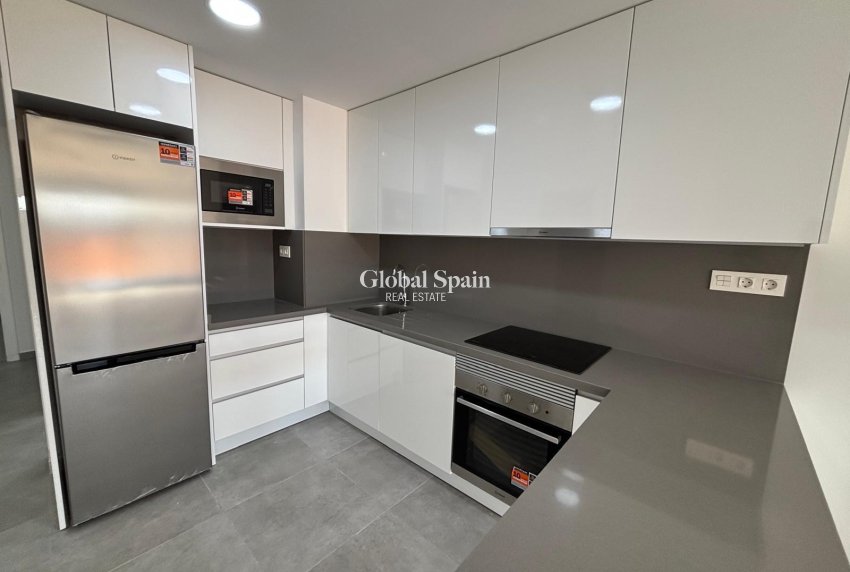 Venta - APARTAMENTO -
TORREVIEJA - Estacion de autobuses