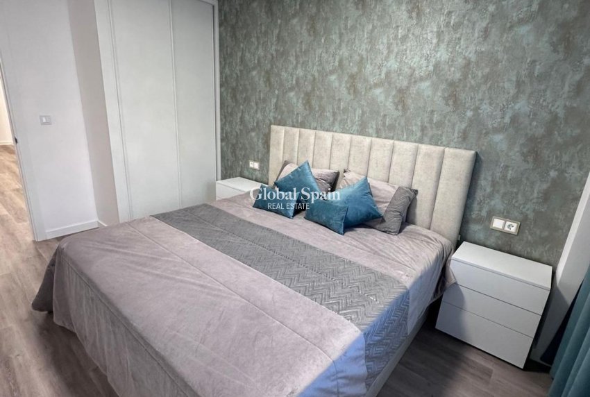 Venta - APARTAMENTO -
TORREVIEJA - Estacion de autobuses