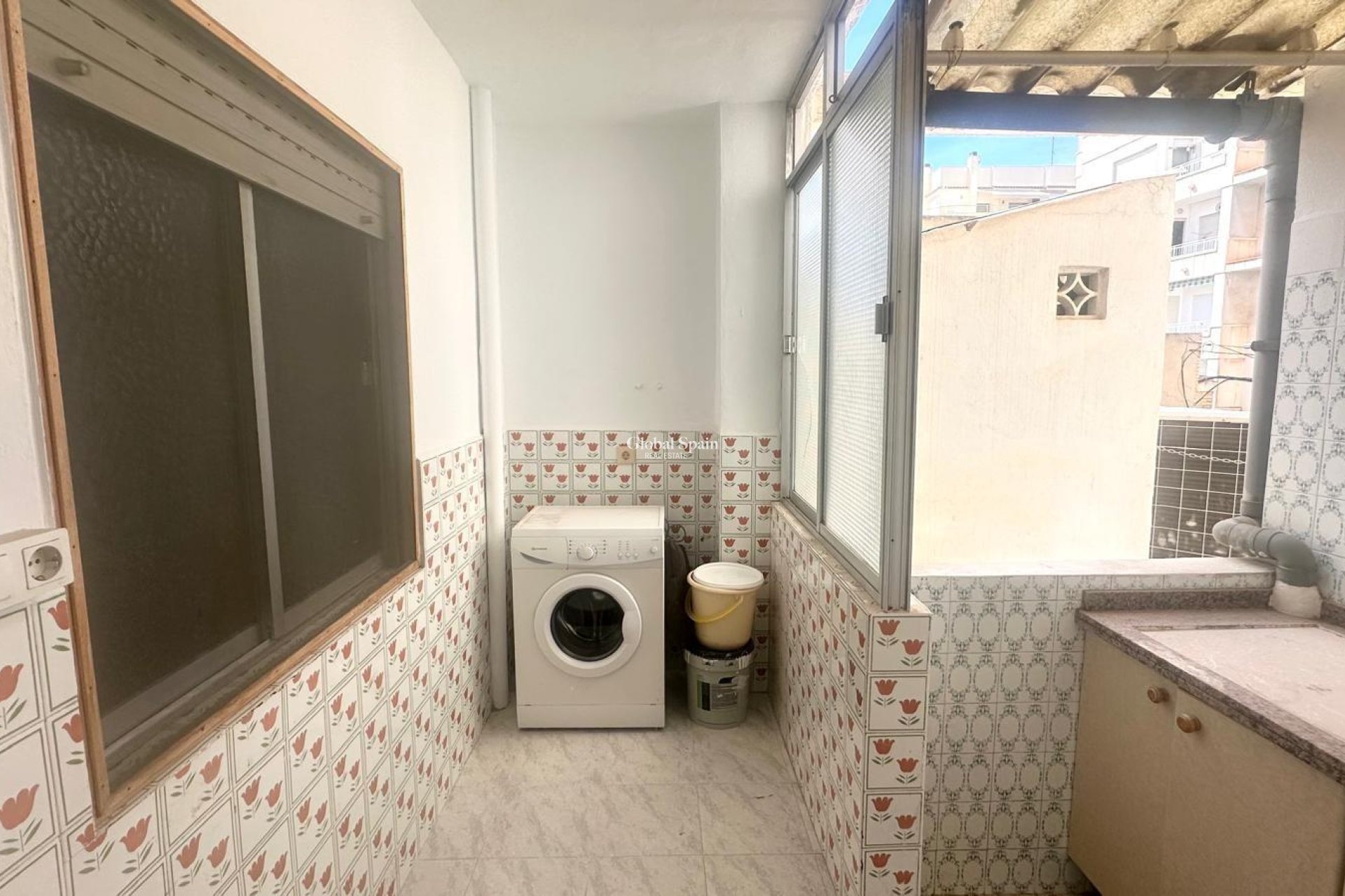 Venta - APARTAMENTO -
TORREVIEJA - Estacion de autobuses