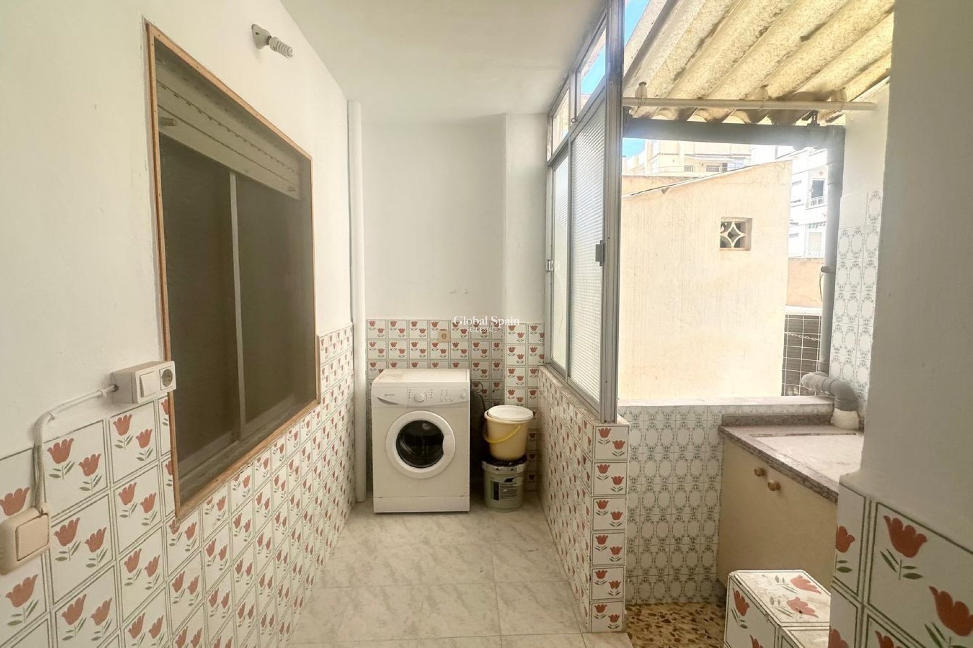 Venta - APARTAMENTO -
TORREVIEJA - Estacion de autobuses