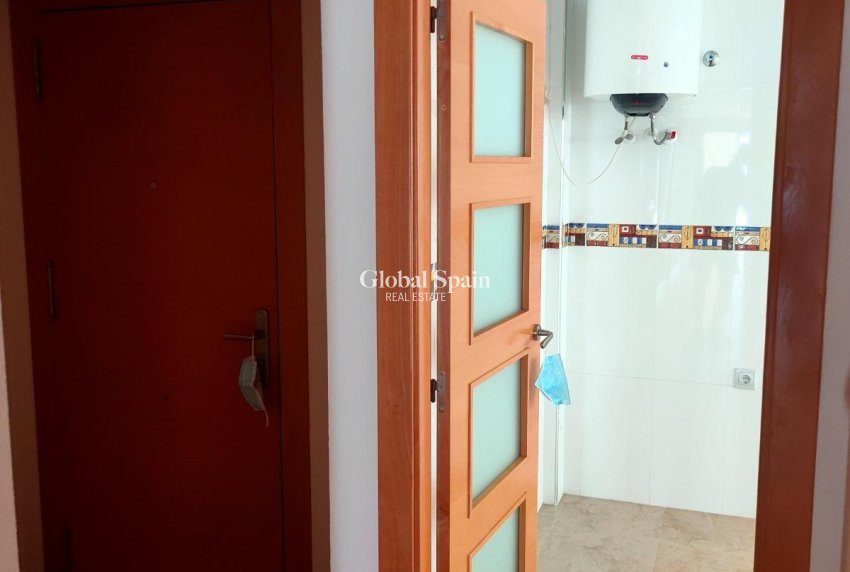 Venta - APARTAMENTO -
TORREVIEJA - Estacion de autobuses