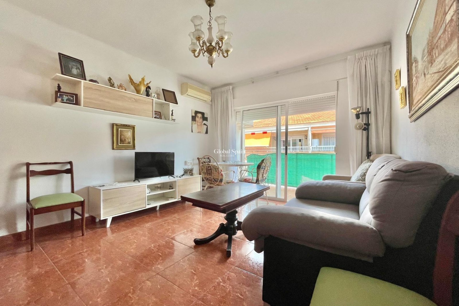 Venta - APARTAMENTO -
TORREVIEJA - Estacion de autobuses