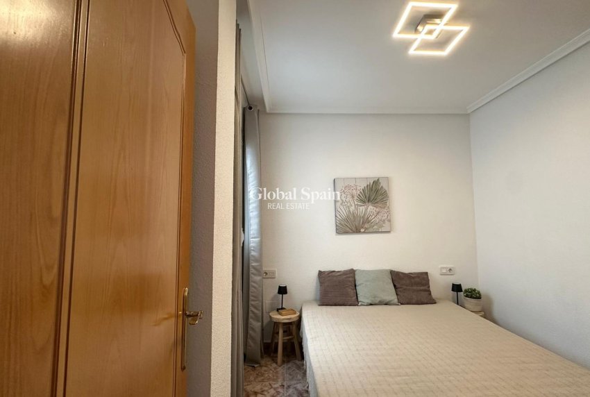 Venta - APARTAMENTO -
TORREVIEJA - Estacion de autobuses