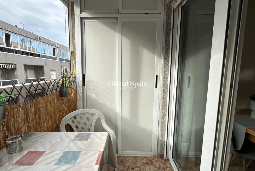 Venta - APARTAMENTO -
TORREVIEJA - Estacion de autobuses