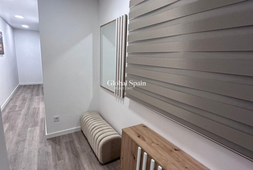 Venta - APARTAMENTO -
TORREVIEJA - Estacion de autobuses