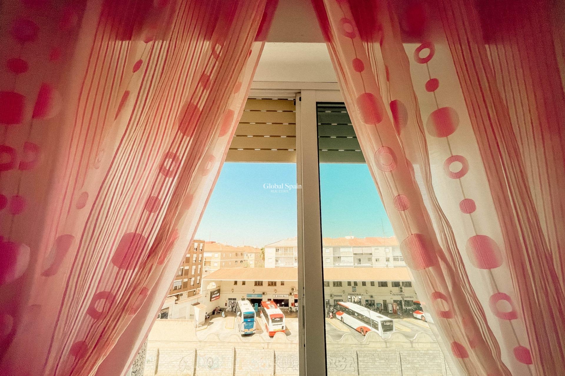 Venta - APARTAMENTO -
TORREVIEJA - Estacion de autobuses