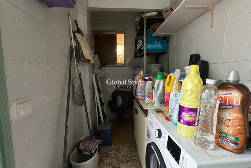 Venta - APARTAMENTO -
TORREVIEJA - Estacion de autobuses