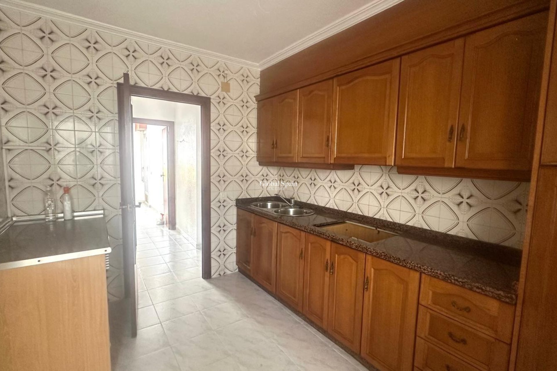 Venta - APARTAMENTO -
TORREVIEJA - Estacion de autobuses