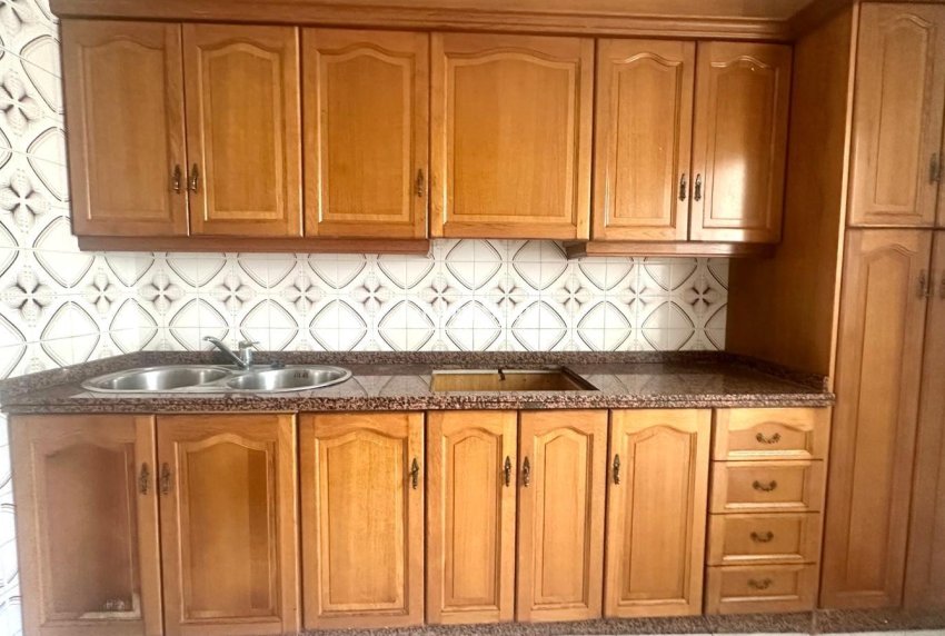 Venta - APARTAMENTO -
TORREVIEJA - Estacion de autobuses