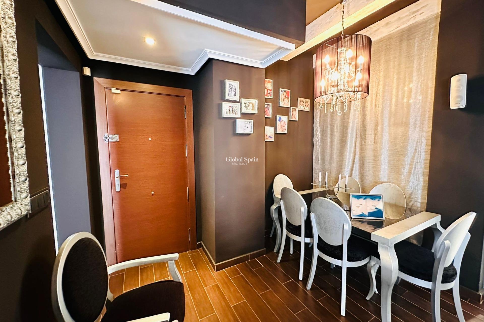 Venta - APARTAMENTO -
TORREVIEJA - Estacion de autobuses