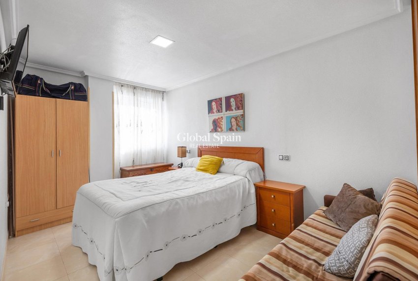 Venta - APARTAMENTO -
TORREVIEJA - Estacion de autobuses