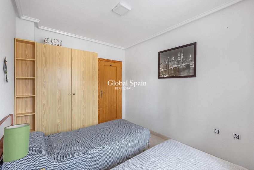 Venta - APARTAMENTO -
TORREVIEJA - Estacion de autobuses