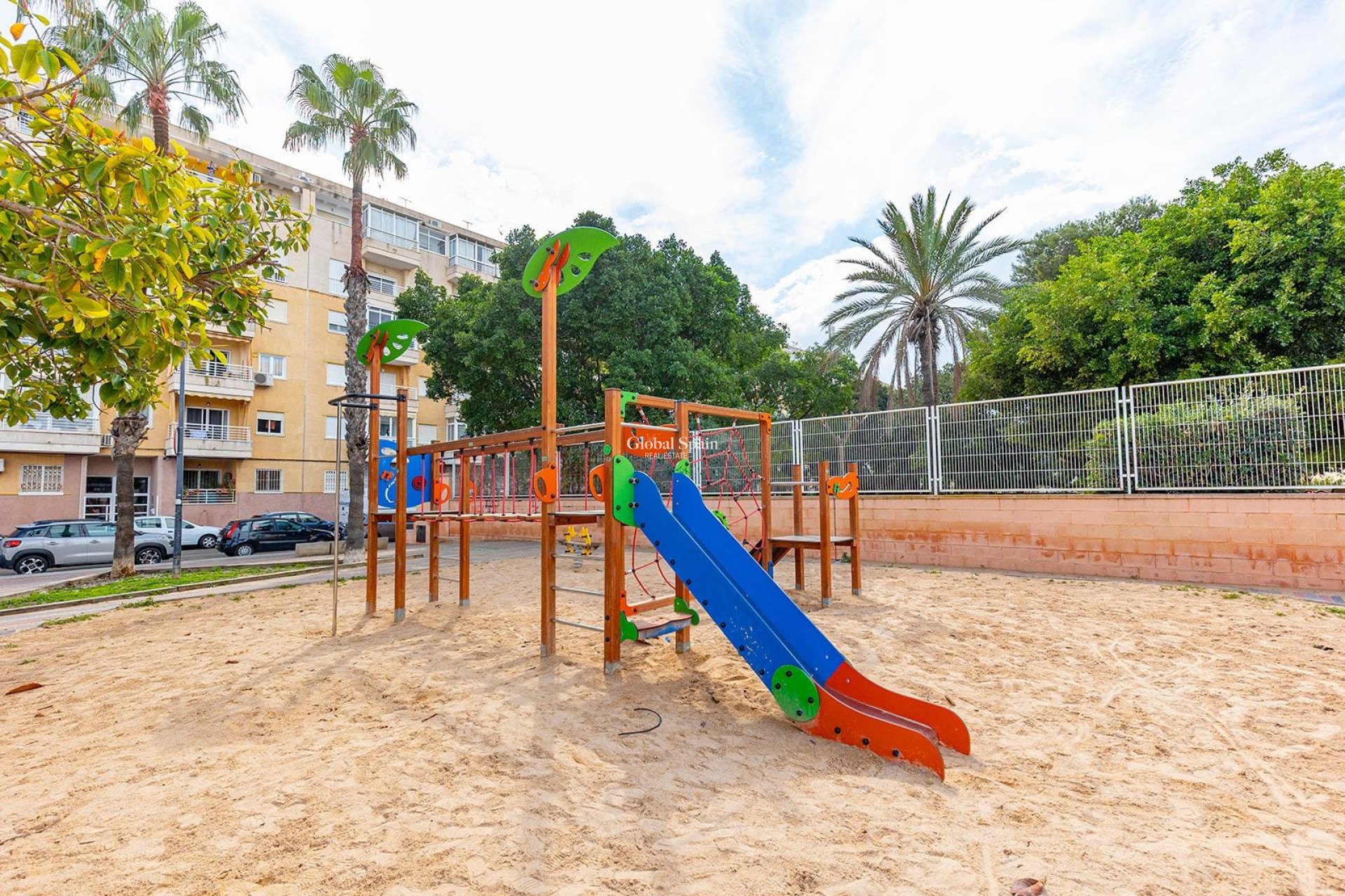 Venta - APARTAMENTO -
TORREVIEJA - Estacion de autobuses