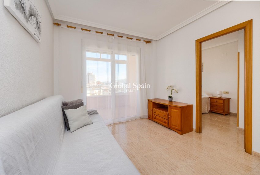 Venta - APARTAMENTO -
TORREVIEJA - Estacion de autobuses