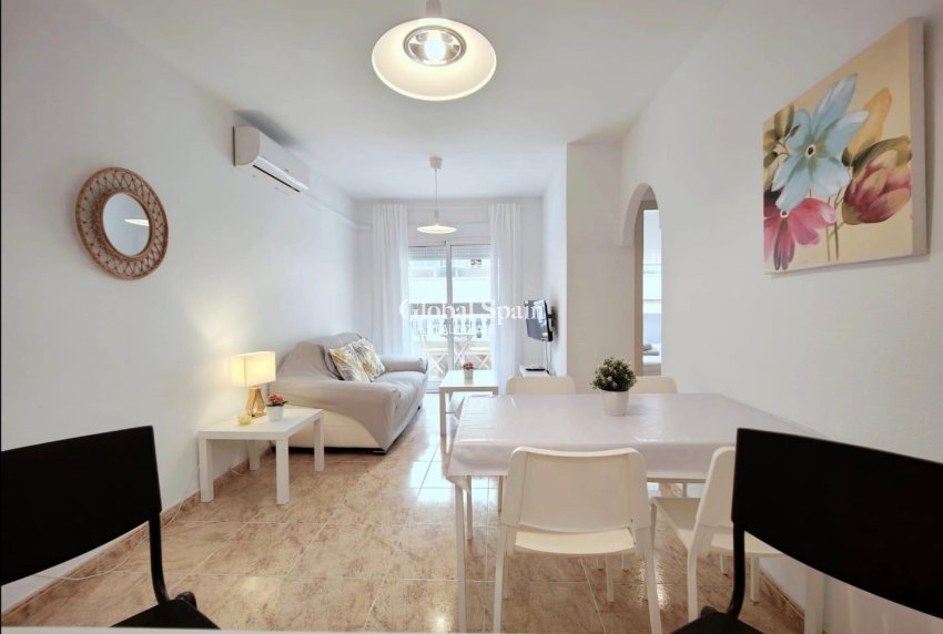 Venta - APARTAMENTO -
TORREVIEJA - Estacion de autobuses