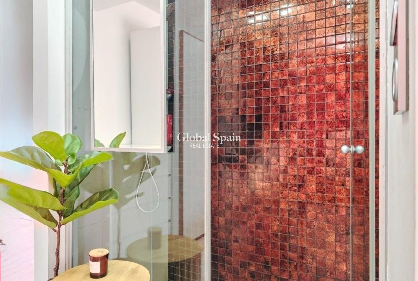 Venta - APARTAMENTO -
TORREVIEJA - Estacion de autobuses