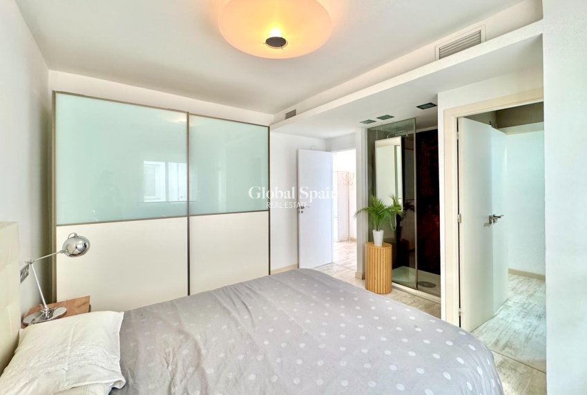 Venta - APARTAMENTO -
TORREVIEJA - Estacion de autobuses