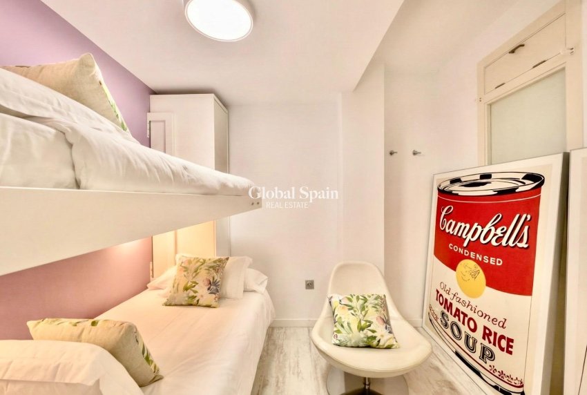 Venta - APARTAMENTO -
TORREVIEJA - Estacion de autobuses