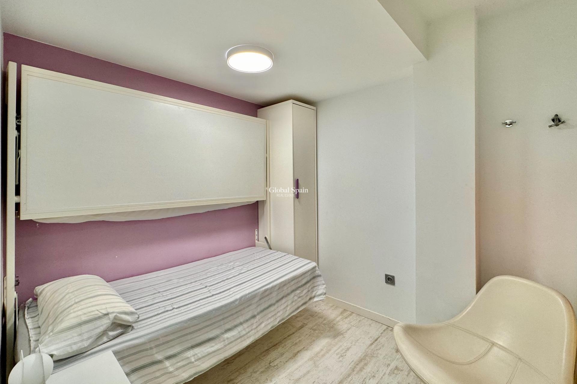 Venta - APARTAMENTO -
TORREVIEJA - Estacion de autobuses