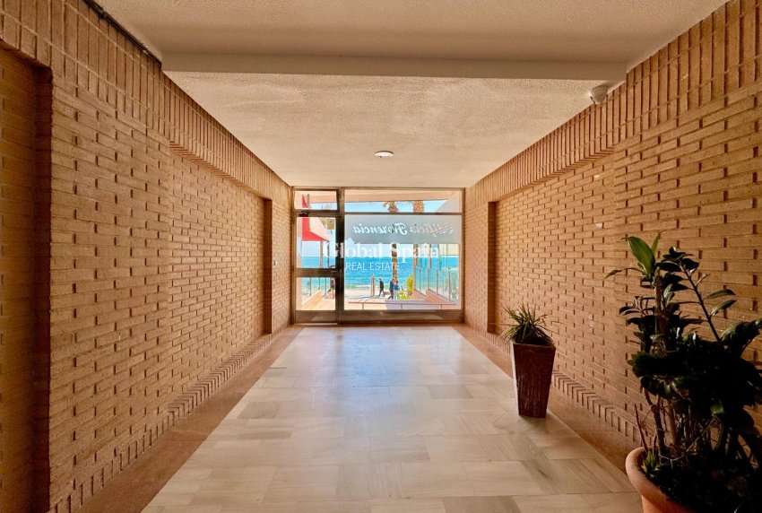 Venta - APARTAMENTO -
TORREVIEJA - Estacion de autobuses