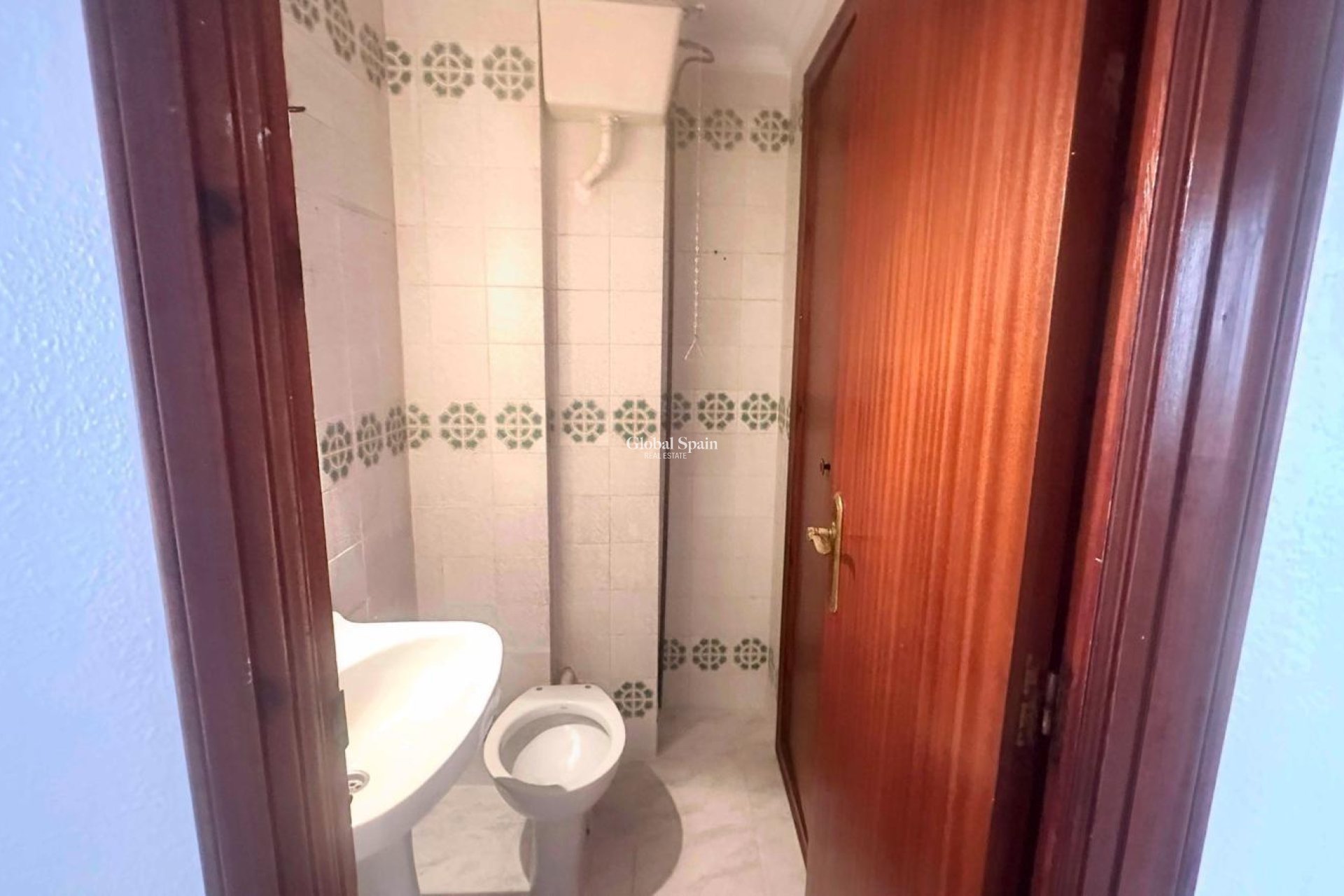 Venta - APARTAMENTO -
TORREVIEJA - Estacion de autobuses