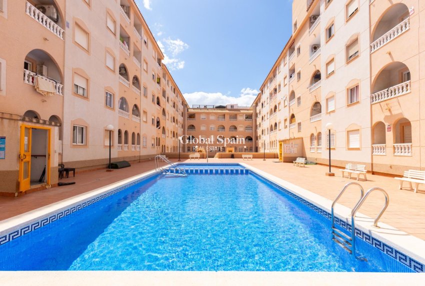 Venta - APARTAMENTO -
TORREVIEJA - Estacion de autobuses