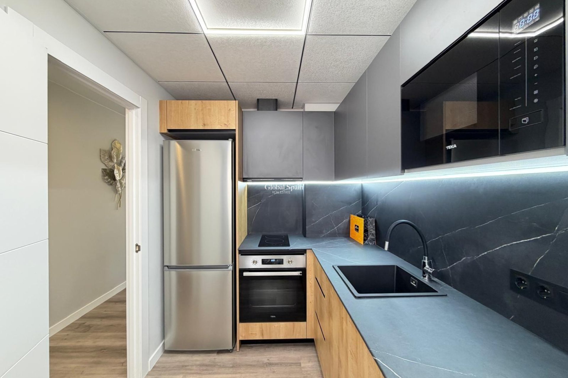 Venta - APARTAMENTO -
TORREVIEJA - Estacion de autobuses