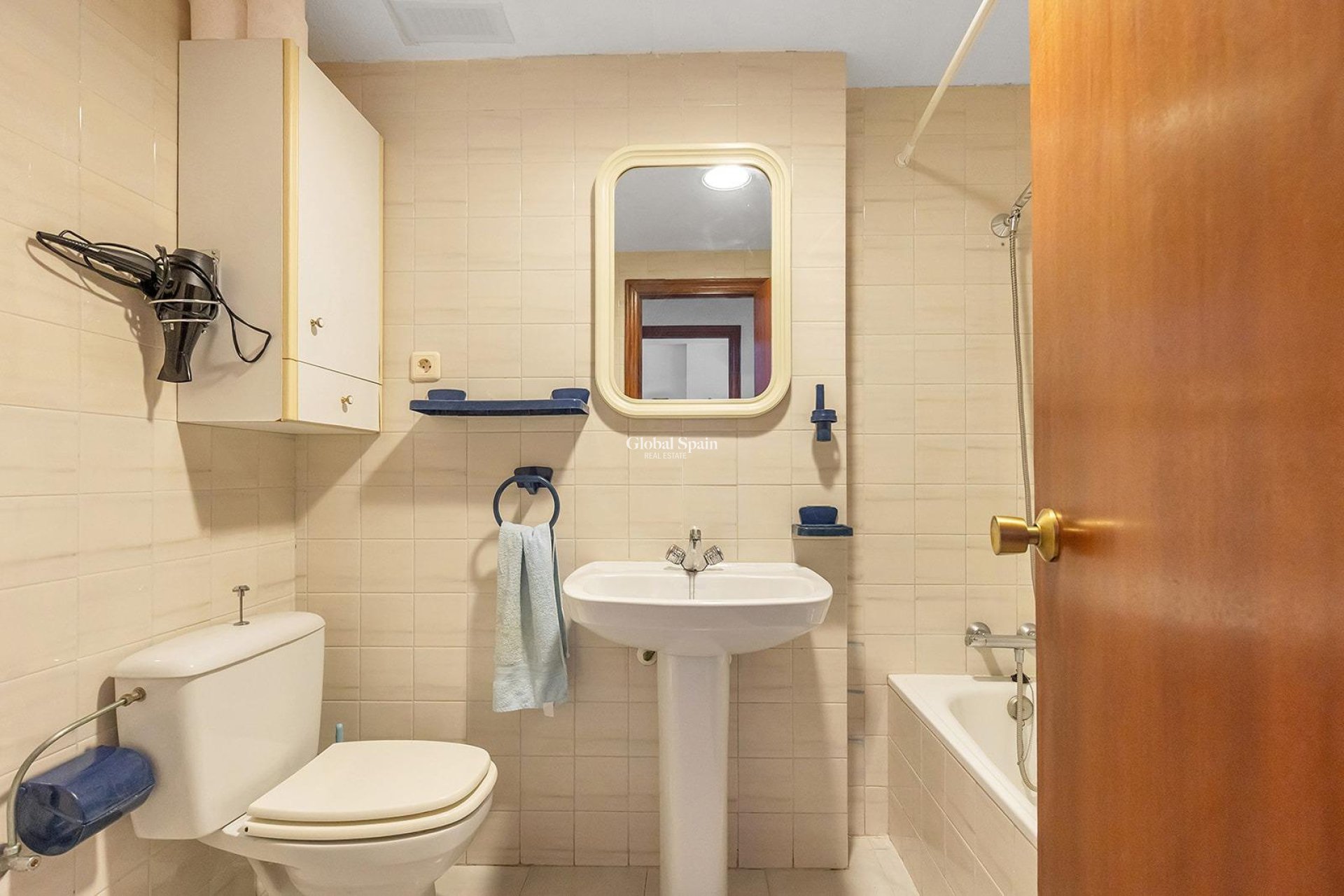 Venta - APARTAMENTO -
TORREVIEJA - Estacion de autobuses