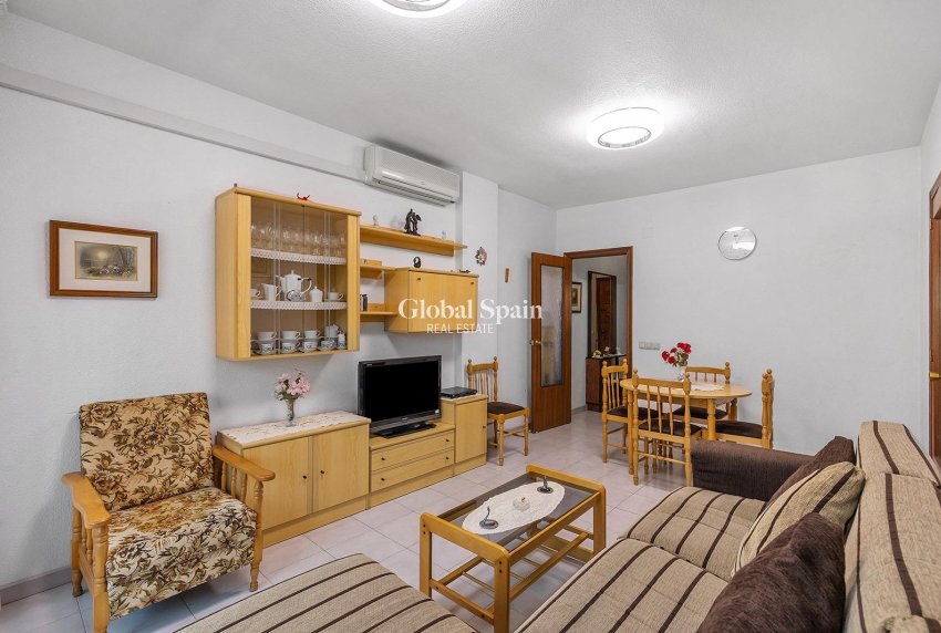 Venta - APARTAMENTO -
TORREVIEJA - Estacion de autobuses