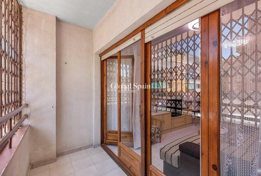 Venta - APARTAMENTO -
TORREVIEJA - Estacion de autobuses